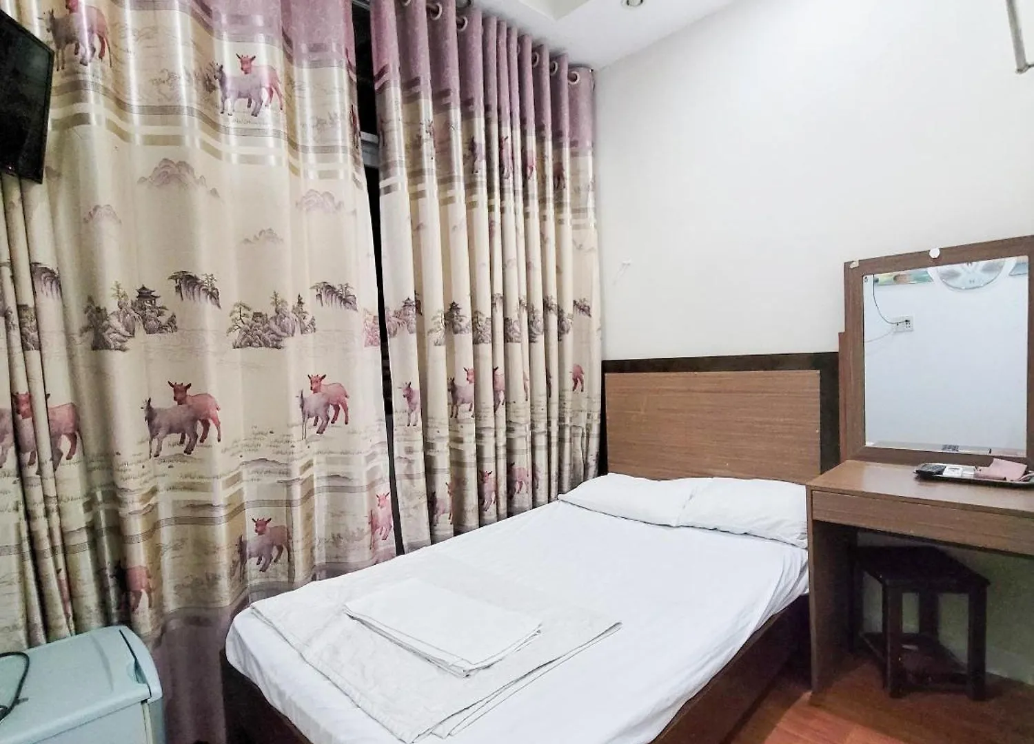 Yhd Hotel Ho Chi Minh City